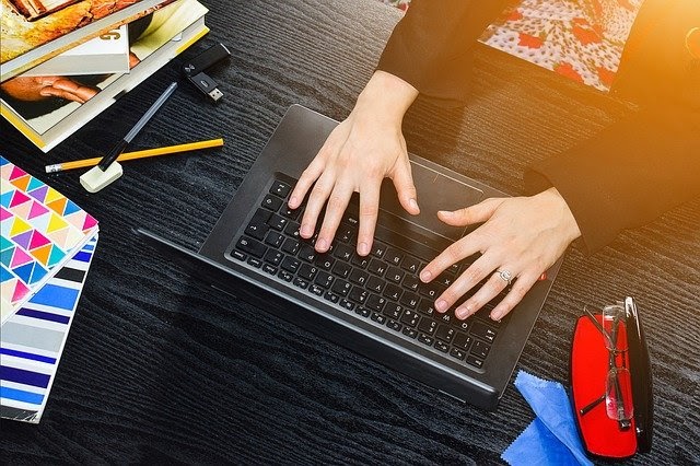 Googleタグマネージャー(GTM)とは?機能から設定方法、メリット、注意点まで解説!